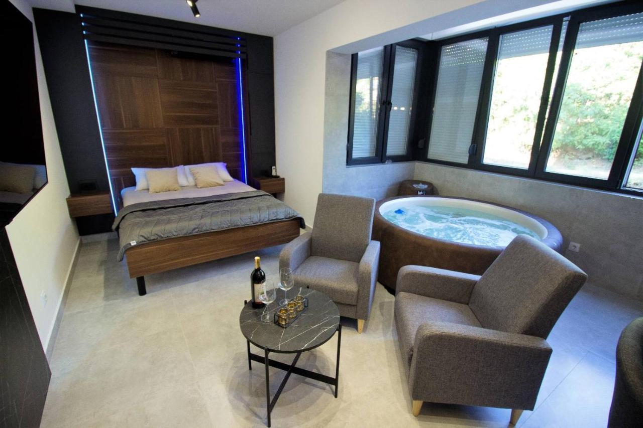 Jacuzzi Sauna Selfcheckin Mystic Mostar Exterior foto